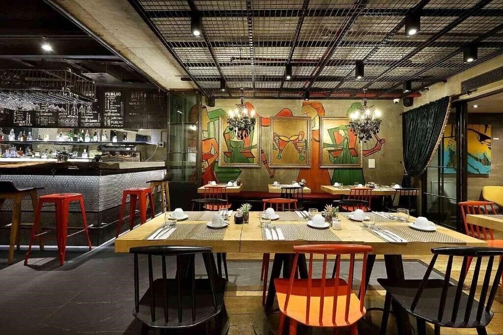 Zdjęcie The Public Hotel 4*