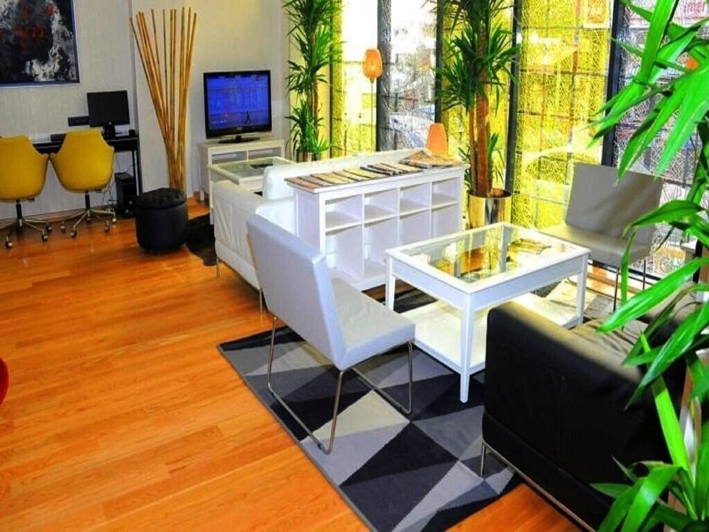 Zdjęcie Tempo Hotel 4levent 3*