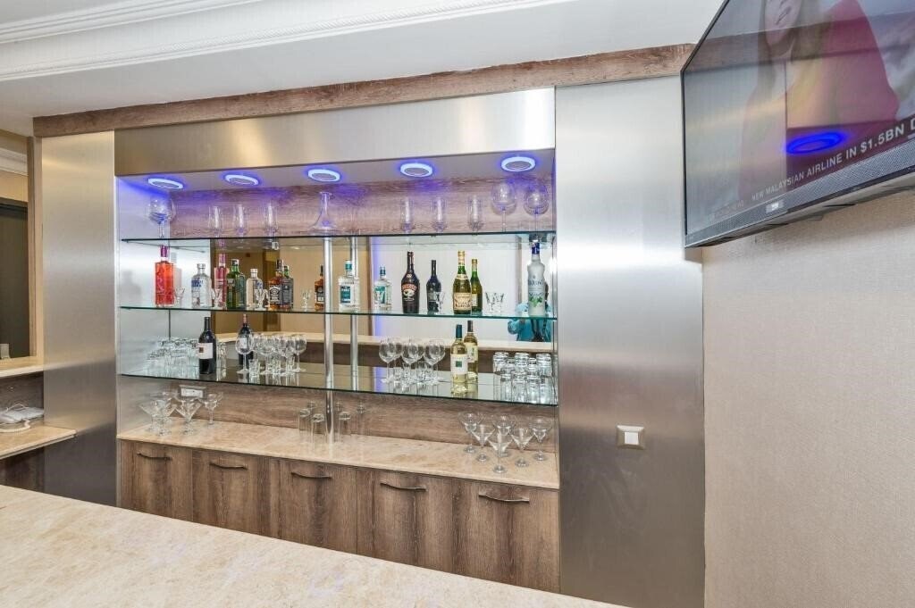 Фотографія Alphonse Hotel 3*