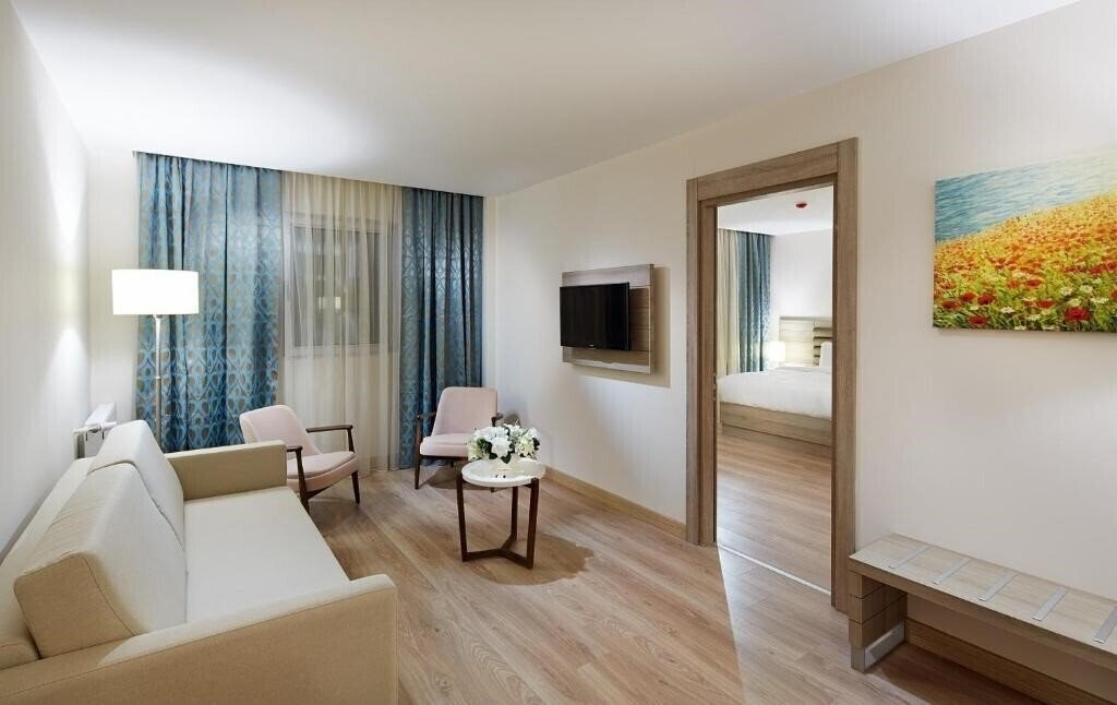 Картинка Rox Hotel Airport 4*