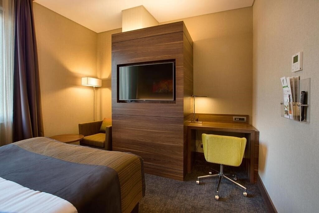 Изображение Holiday Inn Istanbul Kadikoy 4*