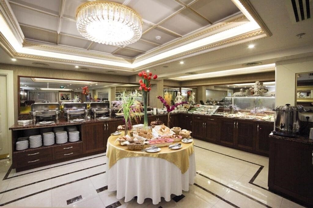 Изображение Halifaks Hotel 4*