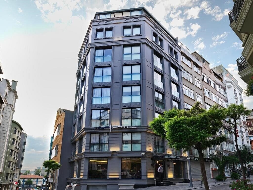 Готель Misa Hotel 3*