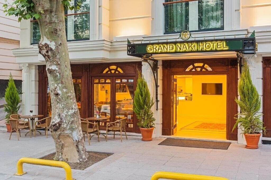Zdjęcie Grand Naki Hotel 3*