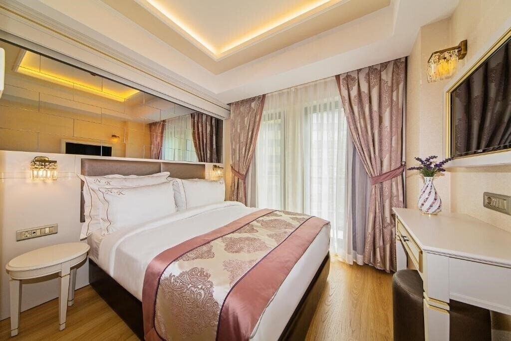 Zdjęcie Grand Naki Hotel 3*