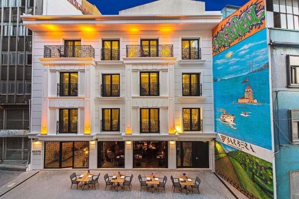 Отель Barbera Hotel 1*