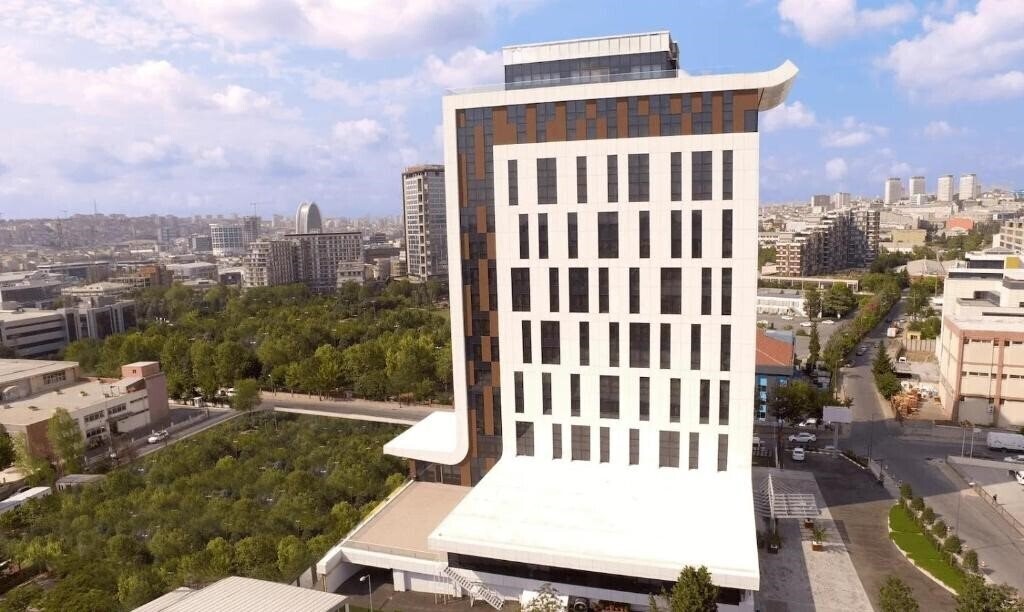 Фотографія Steigenberger Airport Hotel 5*