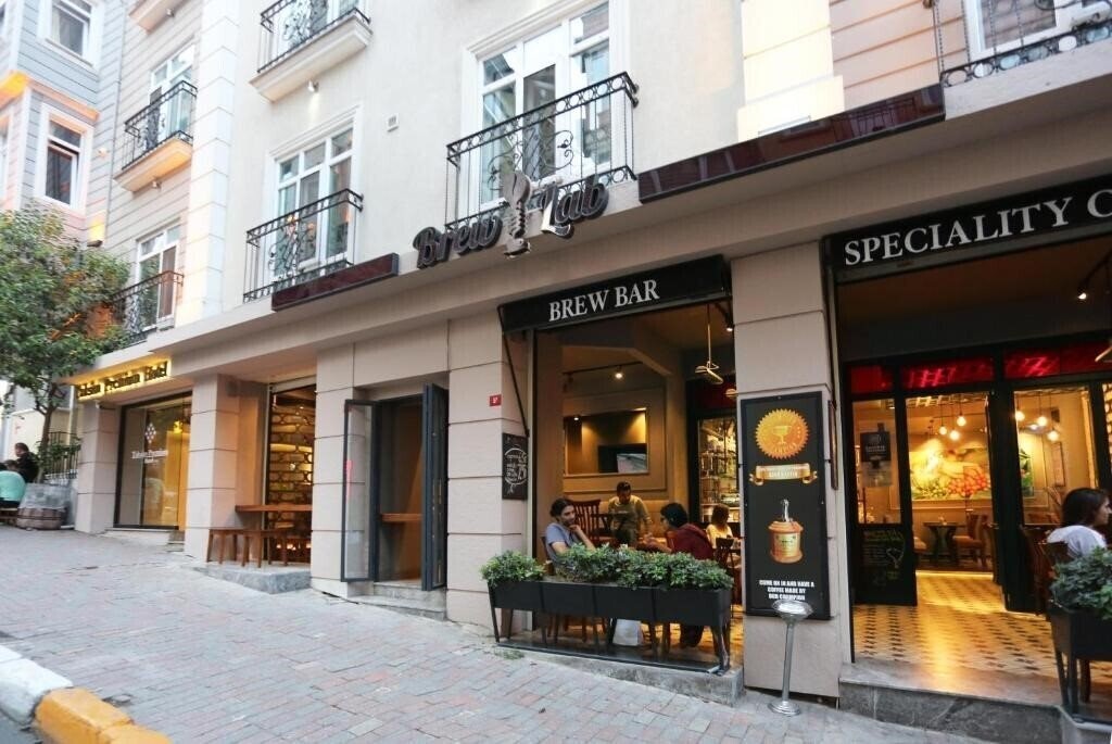 Отель Taksim Premium Residence 3*