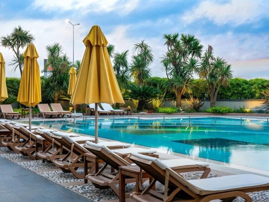 Фотографія Novotel Istanbul Zeytinburnu 4*