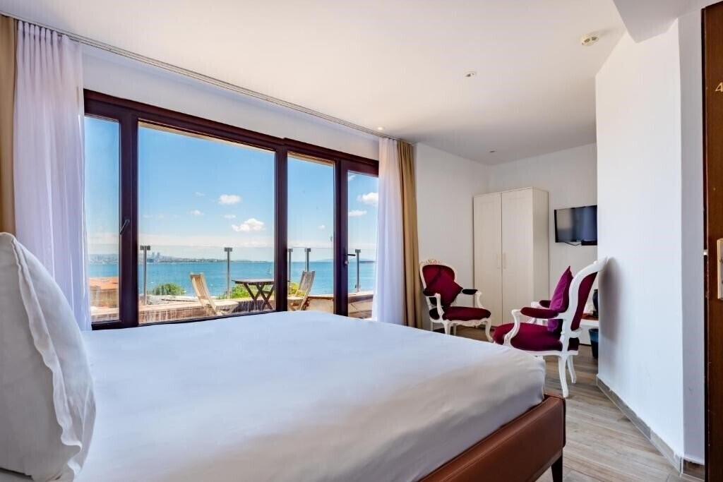 Готель Mangana Konak 4*