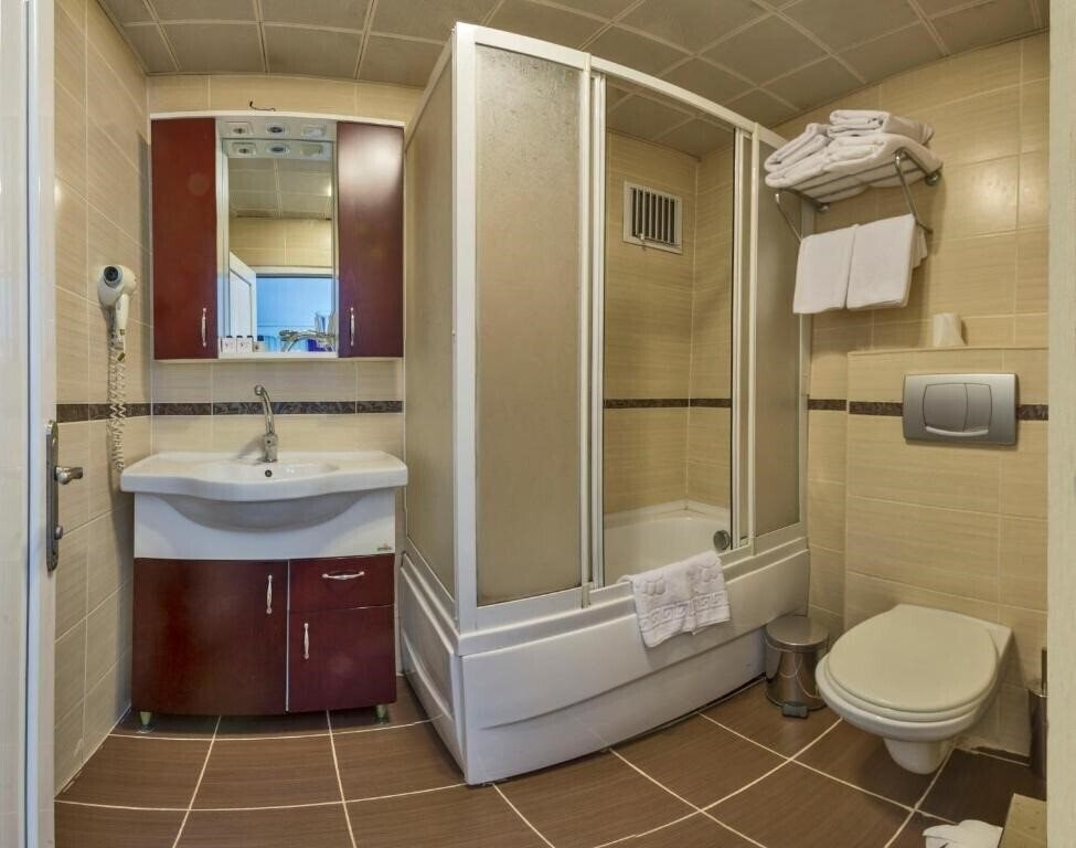 Zdjęcia Istanbul Holiday Hotel 3*