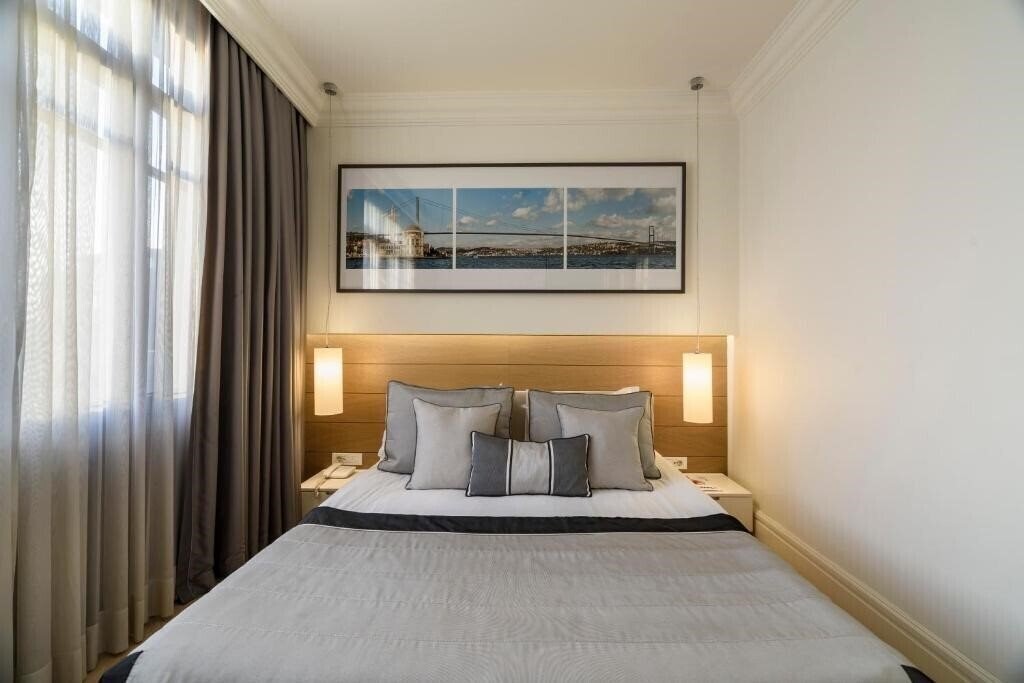 Zdjęcie Taksim 15 Suites 3*