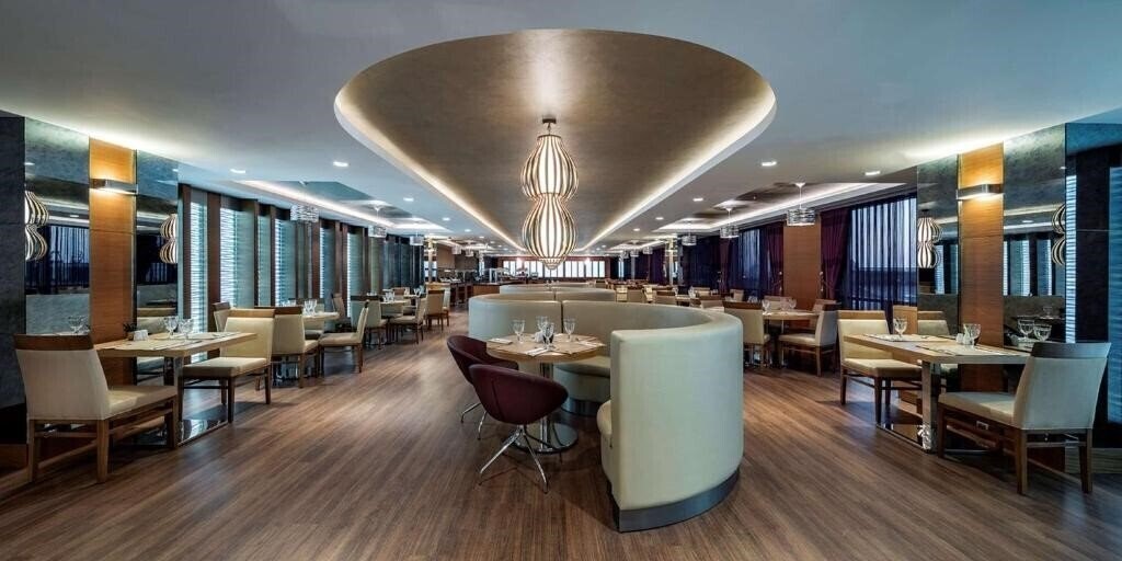 Zdjęcie DoubleTree by Hilton Istanbul Topkapi (ex. DoubleTree by Hilton Topkapi ) 5*