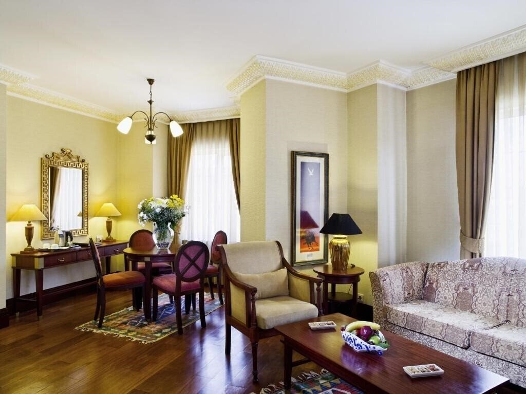 Картинка Eresin Hotels Sultanahmet (ex. Eresin Hotel Sultanahmet, Eresin Crown Hotel) 5*