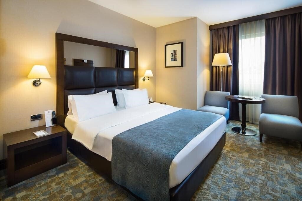 Hotel Midtown Hotel 4*