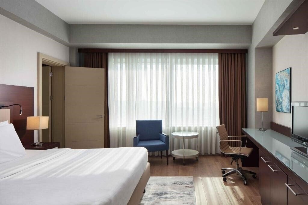 Zdjęcie Courtyard Marriott Airport 4*