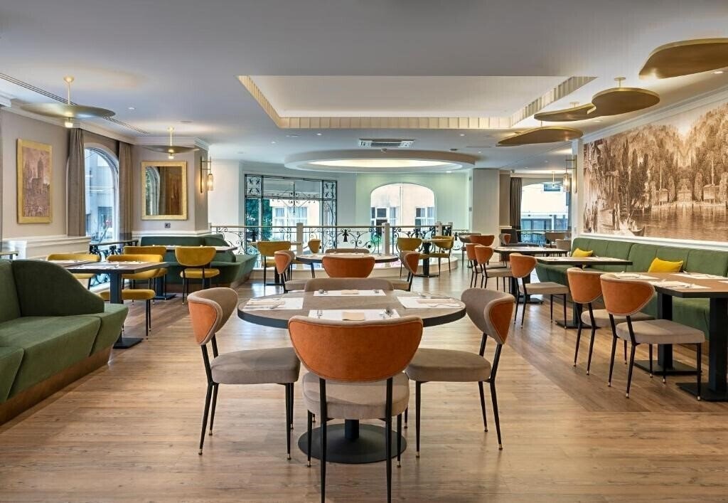 Zdjęcie Larespark Hotel 4*