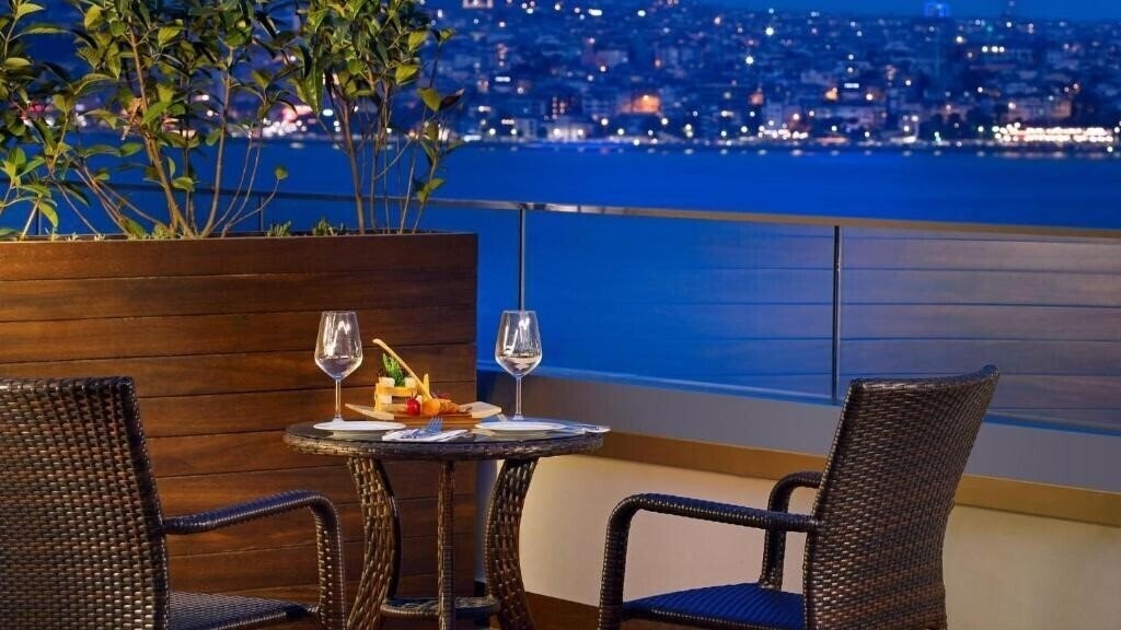 Zdjęcie Port Bosphorus Hotel 4*