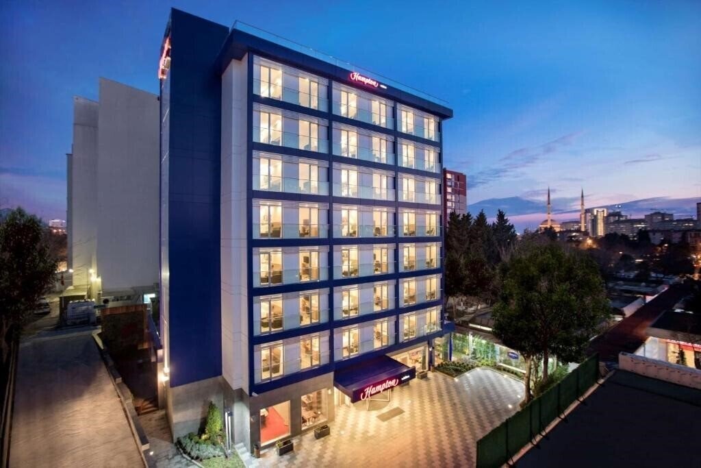 Отель Hampton By Hilton Istanbul Atakoy 3*