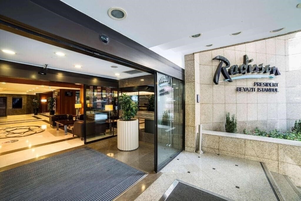 Отель Radisson President Beyazit Istanbul 4*