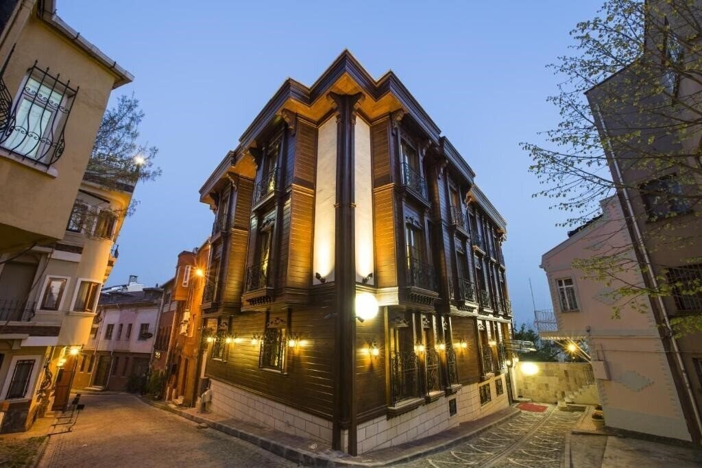 Hotel Sea Mansion Suites 5*