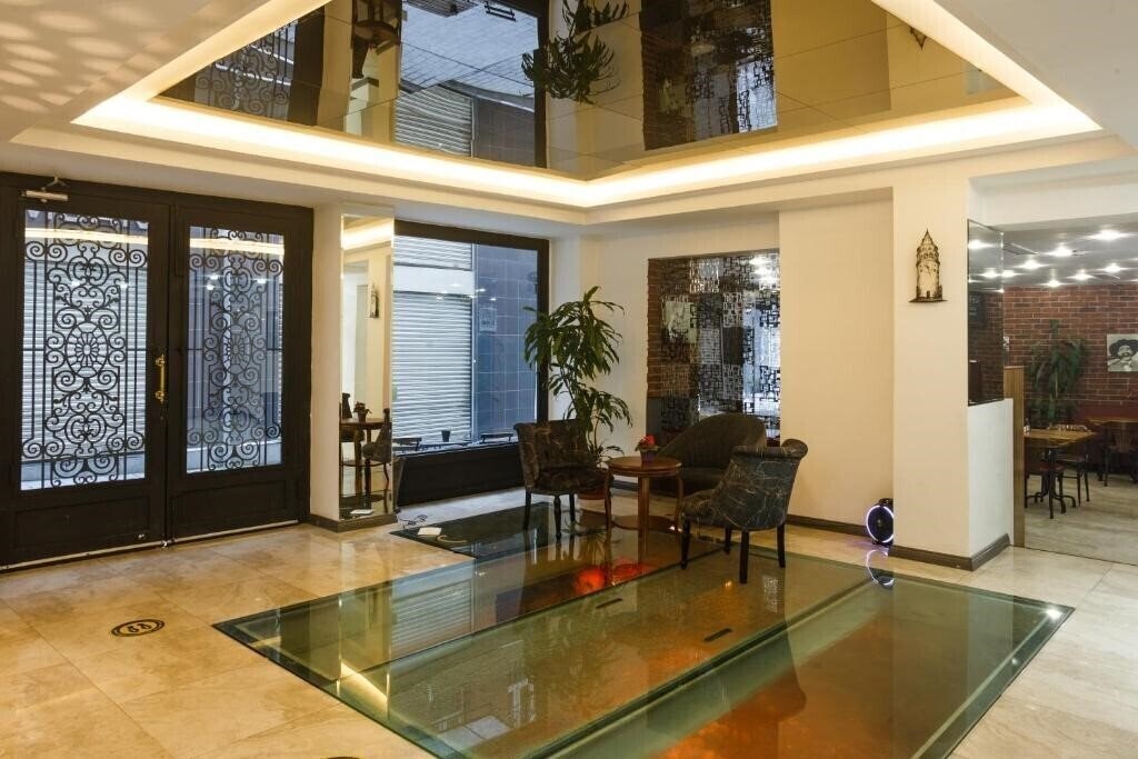 Zdjęcie P Galata Boutique Hotel (ex. P. Galata Boutique Hotel, Peninsula Galata Boutique Hotel) 4*