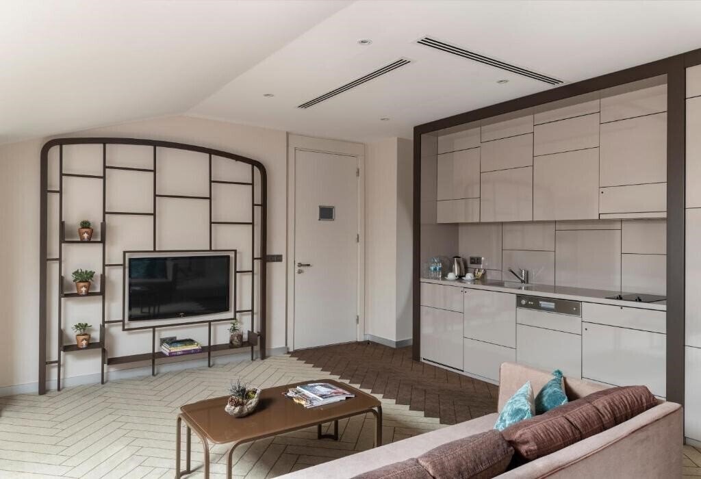 Zdjęcie Upsuites Hotel (ex. L'onde Business Suites) 4*