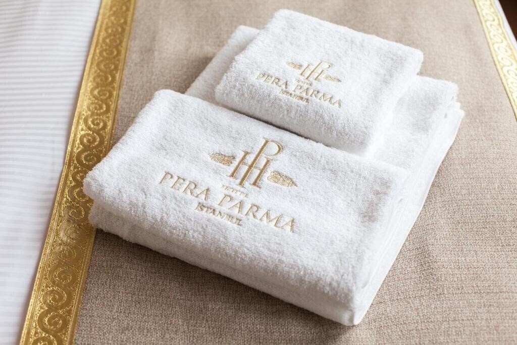 Zdjęcie Pera Parma Hotel 4*