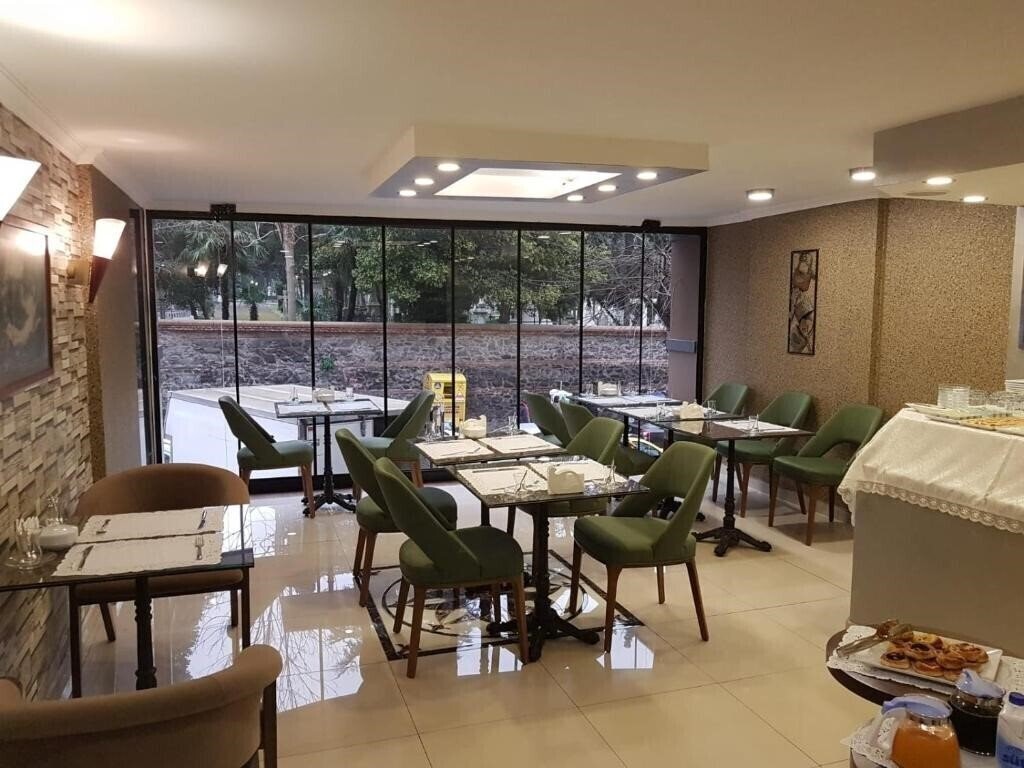 Фотографія The Clock Suites 3*