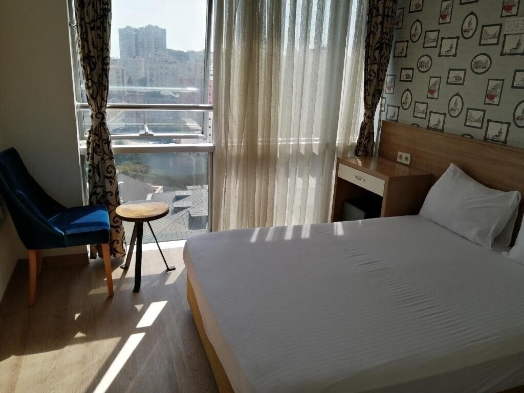 Hotel Nice Royal Hotel 3*