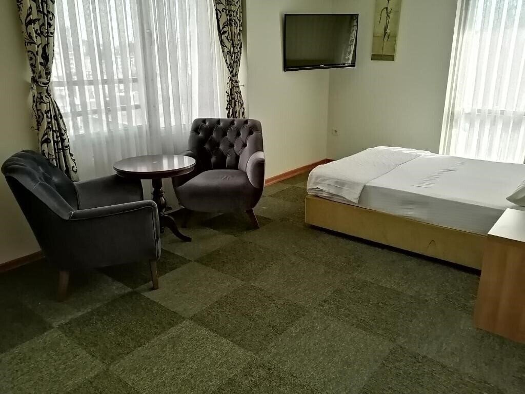 Zdjęcie Nice Royal Hotel 3*