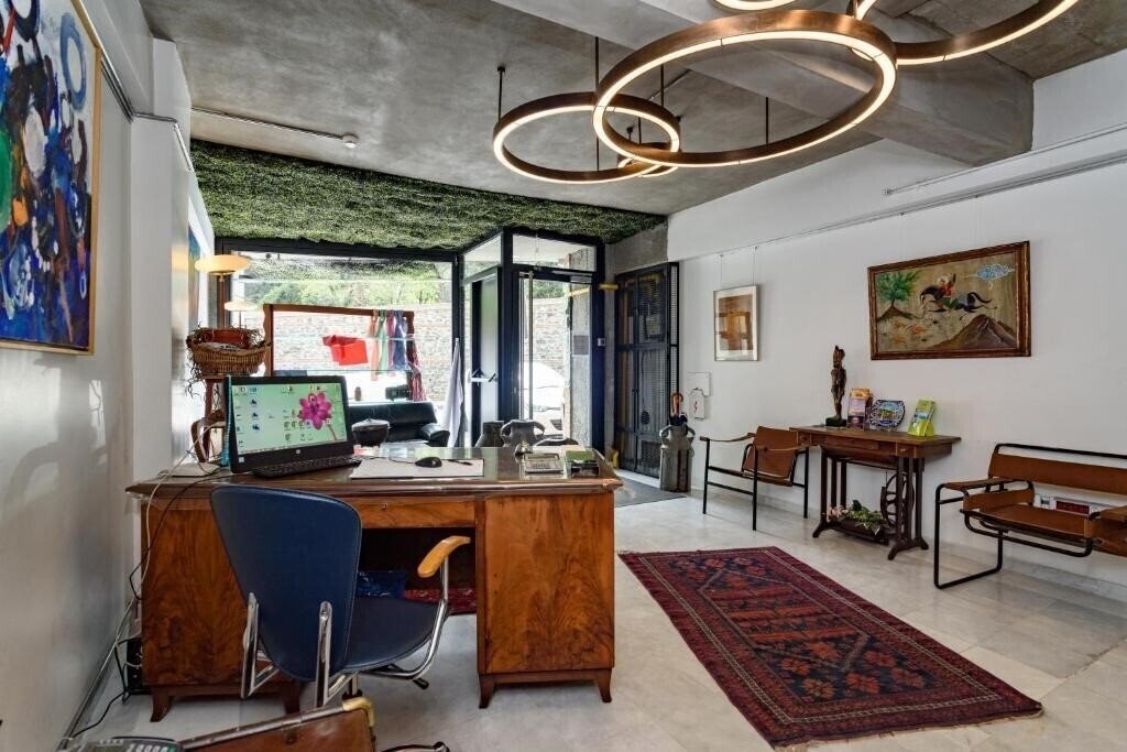 Готель Numi Hotel 5*