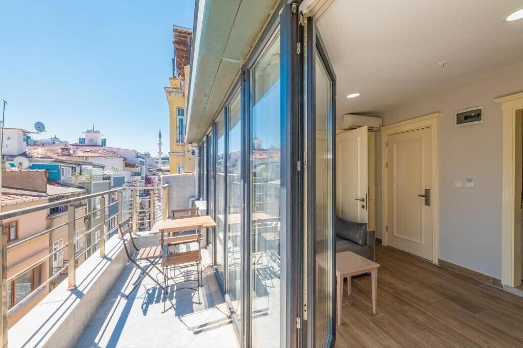 Готель Taksim Pera Suite отель без категории