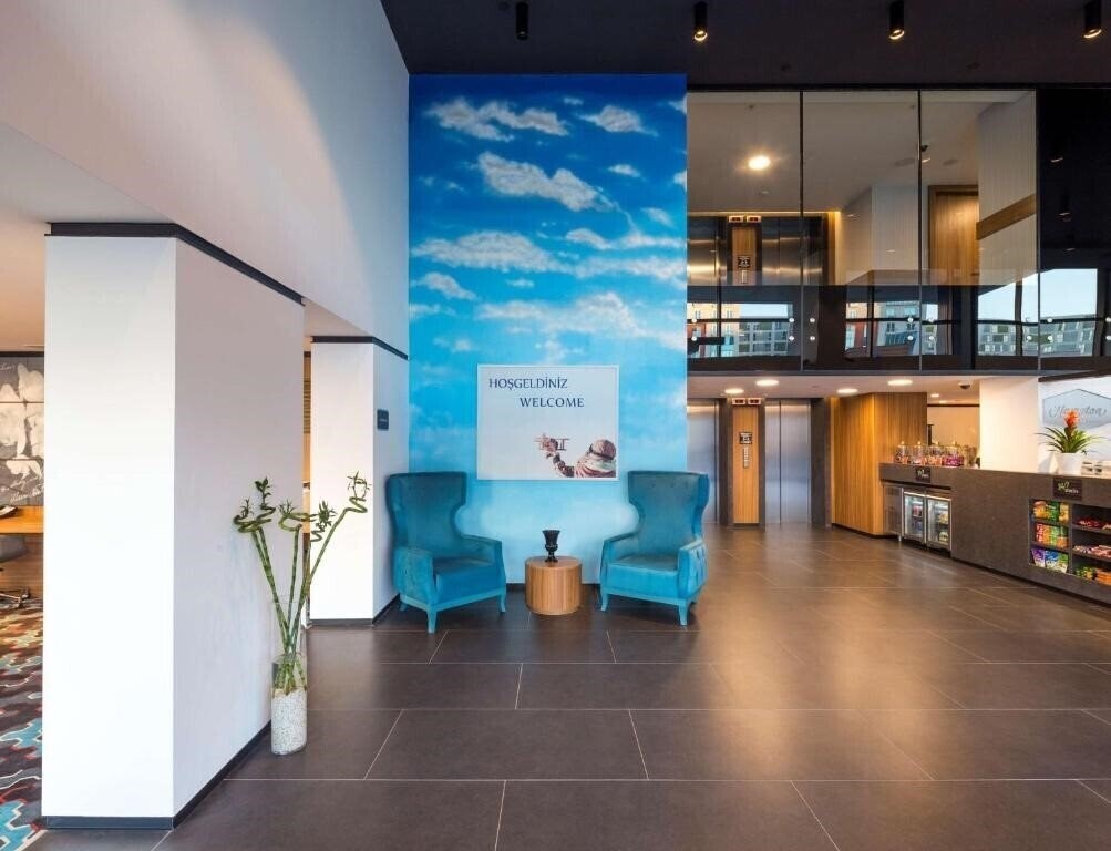 Изображение Hampton By Hilton Istanbul Kurtkoy 4*