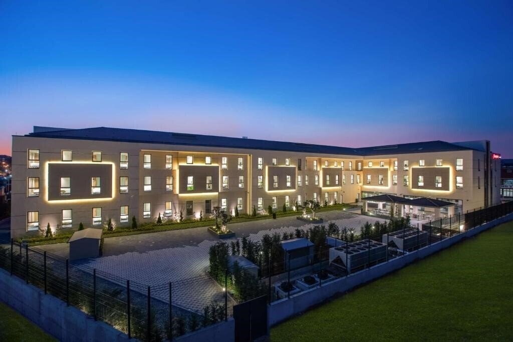 Отель Hampton By Hilton Istanbul Zeytinburnu 4*