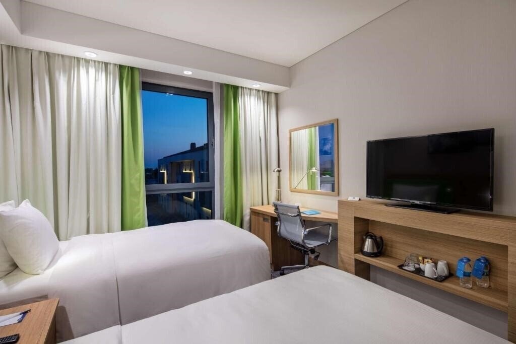 Зображення Hampton By Hilton Istanbul Zeytinburnu 4*