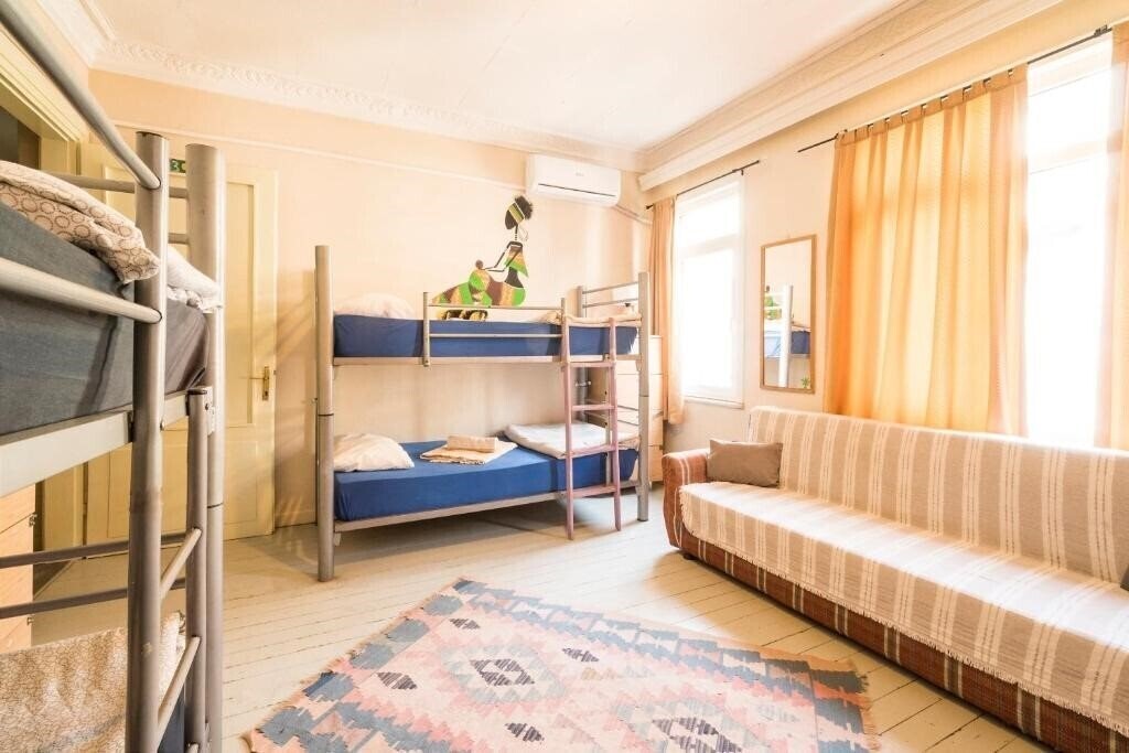 Zdjęcia Levanten Hostel хостел