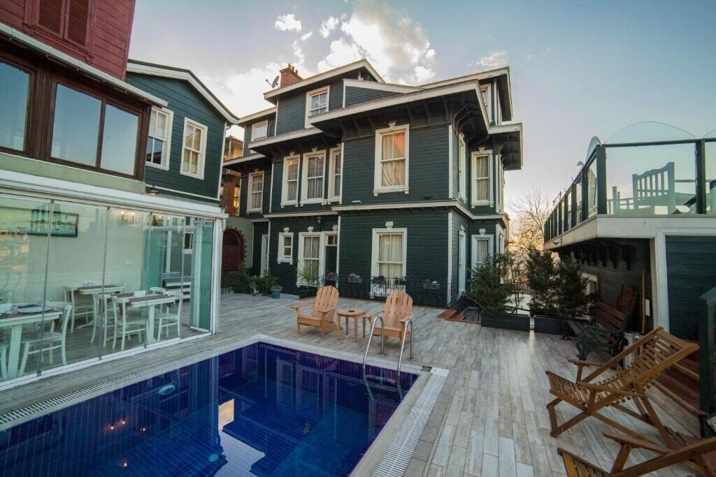 Отель HHK Hotel (ex. HHK Hotel Boutique, Hayriye Hanım Konagi Hotel) 4*