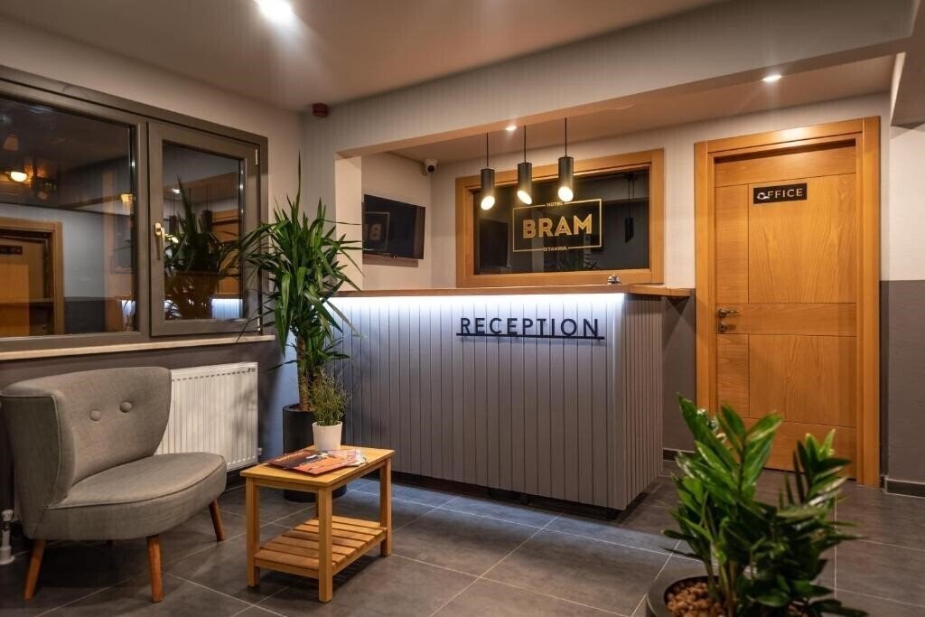 Zdjęcie Bram Hotel Istanbul 3*