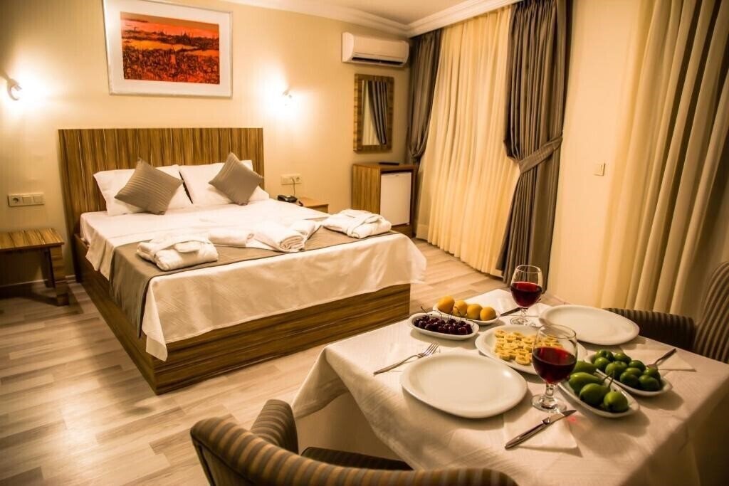 Hotel Berlin Otel Nisantasi (ex. Berlin Hotel Nisantasi, Berlin Otel Niayantaaya) 3*