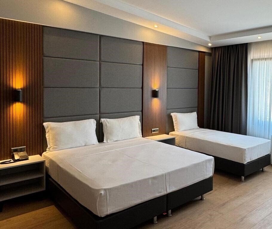 Фото Center Hill Hotel (ex. Peripetie, El Blanco) 3*