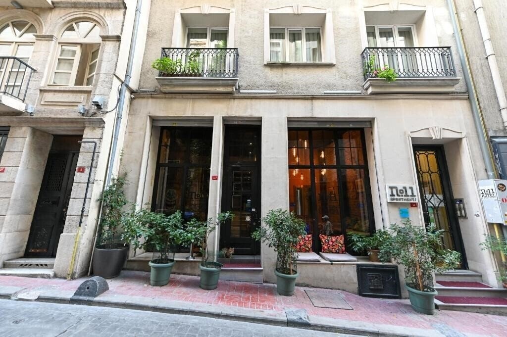 Hotel No11 Hotel Apartments 3*