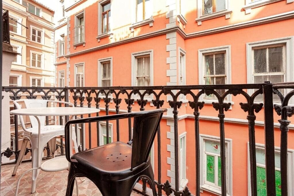 Zdjęcie Aram Kerasi Rooms (ex. Mayer Select Hotel) 3*