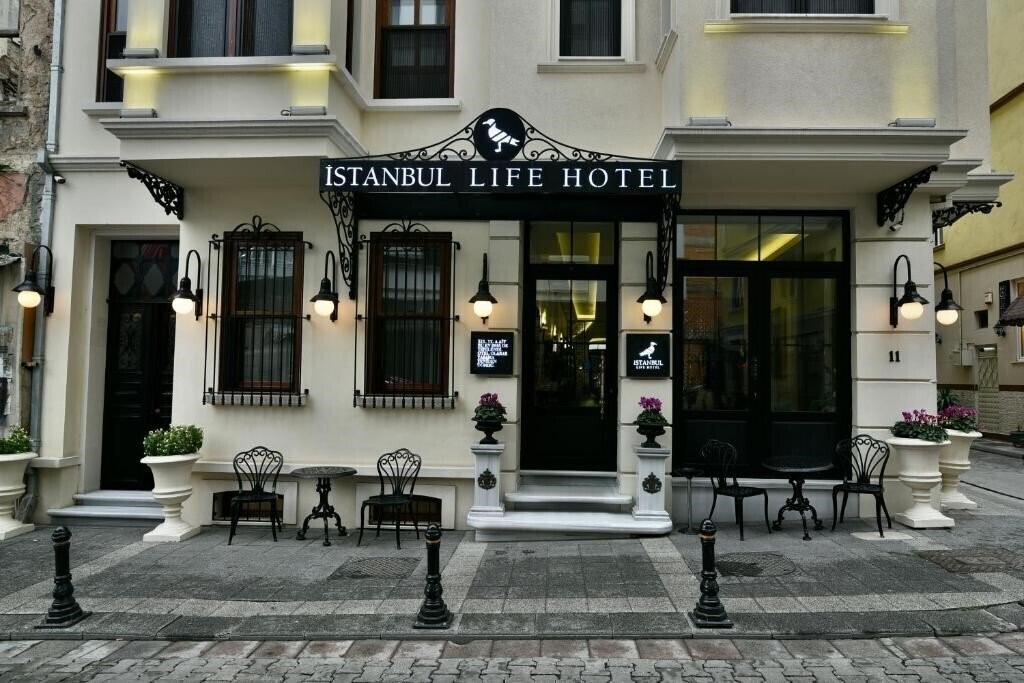 Готель Istanbul Life Hotel - Adults Only 3*