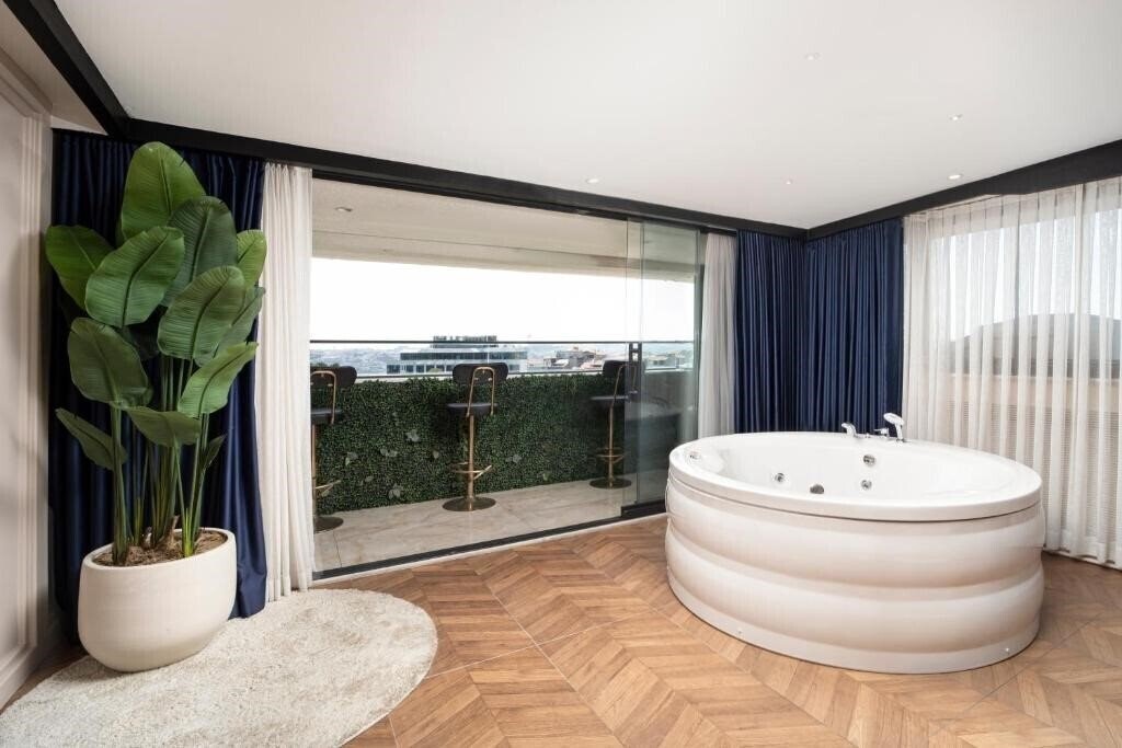 Zdjęcie Walton Gardens Pera Hotel 3*