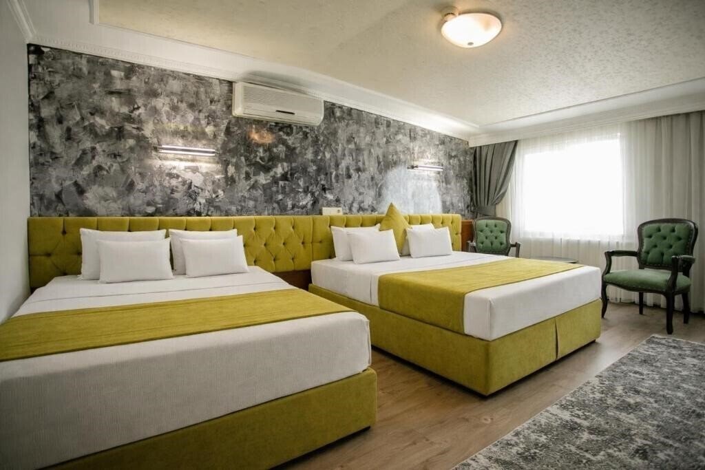 Zdjęcie Hotel Pera Capitol 3*