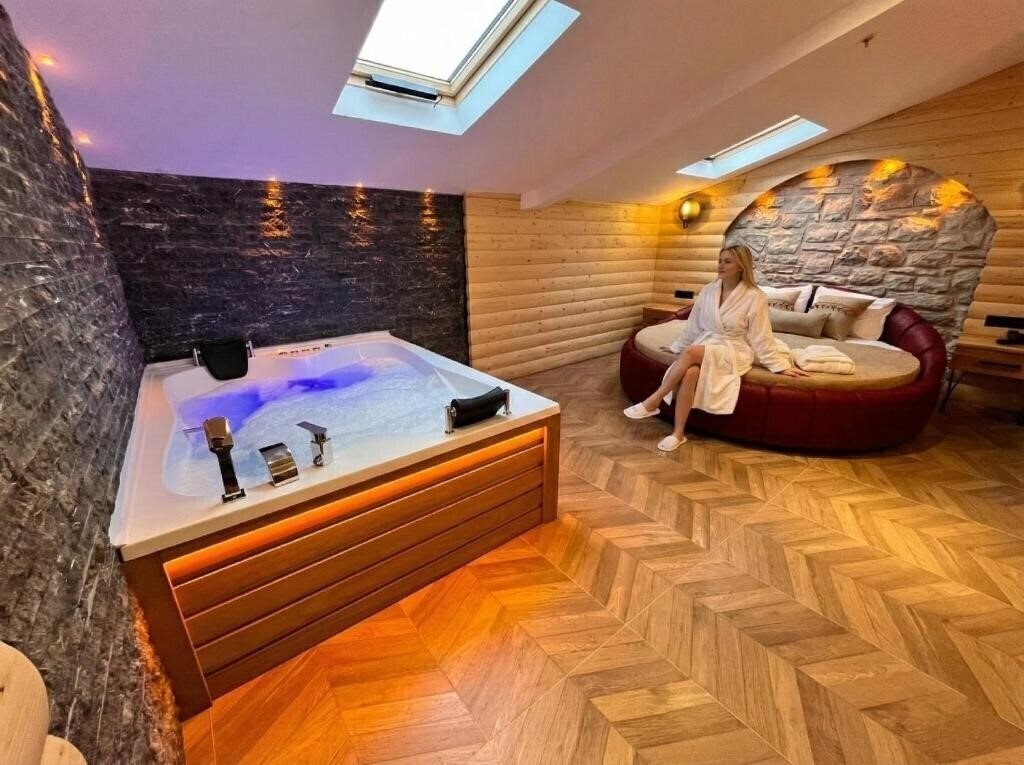 Отель Gumus Palas Hotel 4*