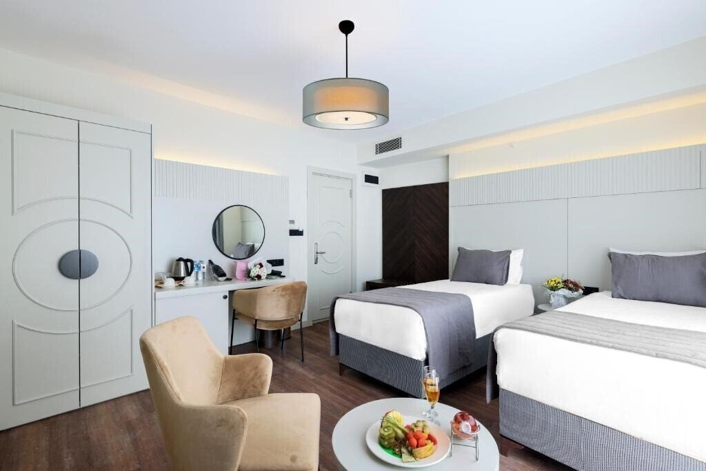 Zdjęcie Orka Taksim Suites & Hotel 4*
