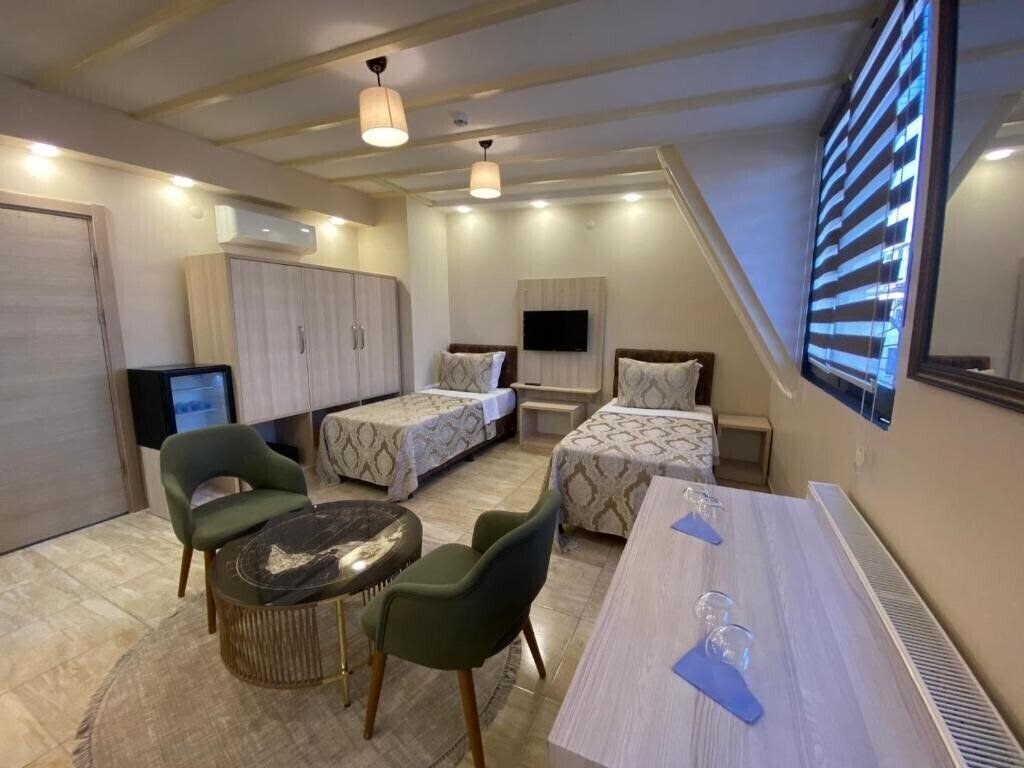 Zdjęcie Hotel Mavirem 3*