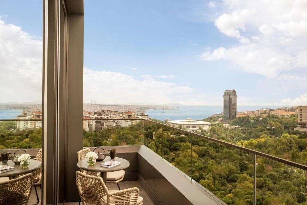 Zdjęcie Glens Palas Istanbul Nisantasi (ex. Glens Palas Nisantasi, Nish Palas Istanbul, Nish Palas Istanbul by Hyatt) 5*